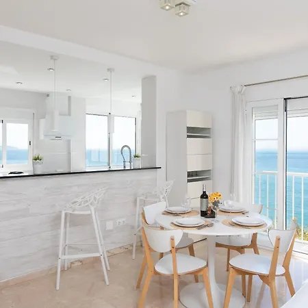 Luxury Sea View Apartment Nerja
